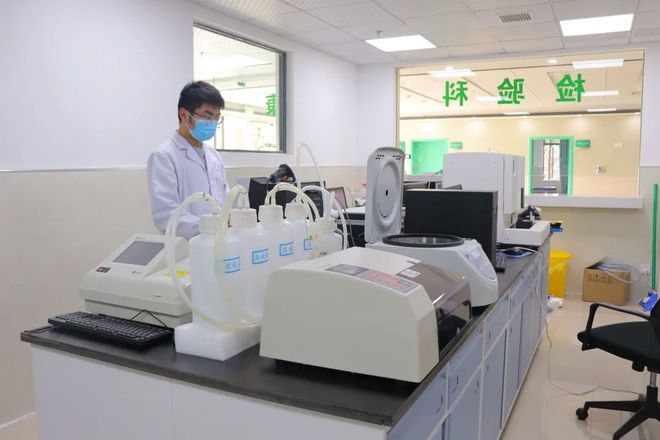 大冶市民家門口的健康守護站 又一社區衛生服務中心啟用，檢驗檢測服務再升級
